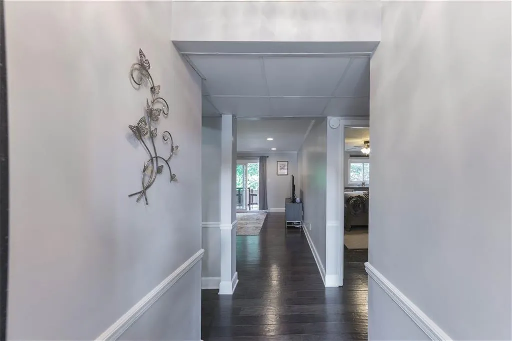 5400 Roswell Road Unit G4, Sandy Springs, Georgia 30342, 1 Bedroom Bedrooms, ,1 BathroomBathrooms,Residential,Sold,5400 Roswell Road Unit G4,7000032