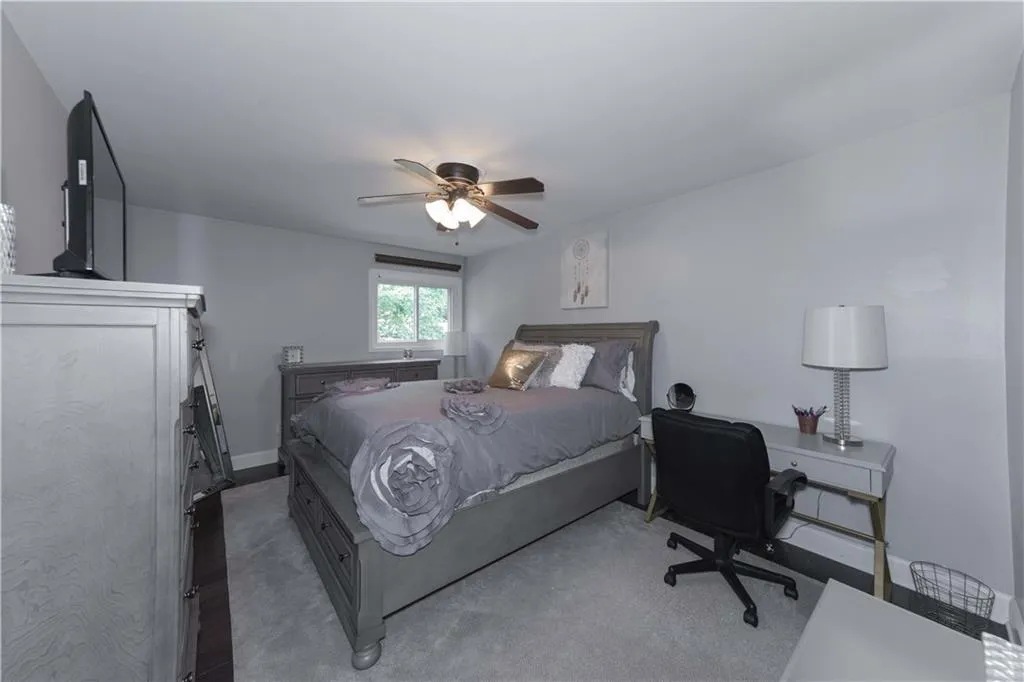 5400 Roswell Road Unit G4, Sandy Springs, Georgia 30342, 1 Bedroom Bedrooms, ,1 BathroomBathrooms,Residential,Sold,5400 Roswell Road Unit G4,7000032