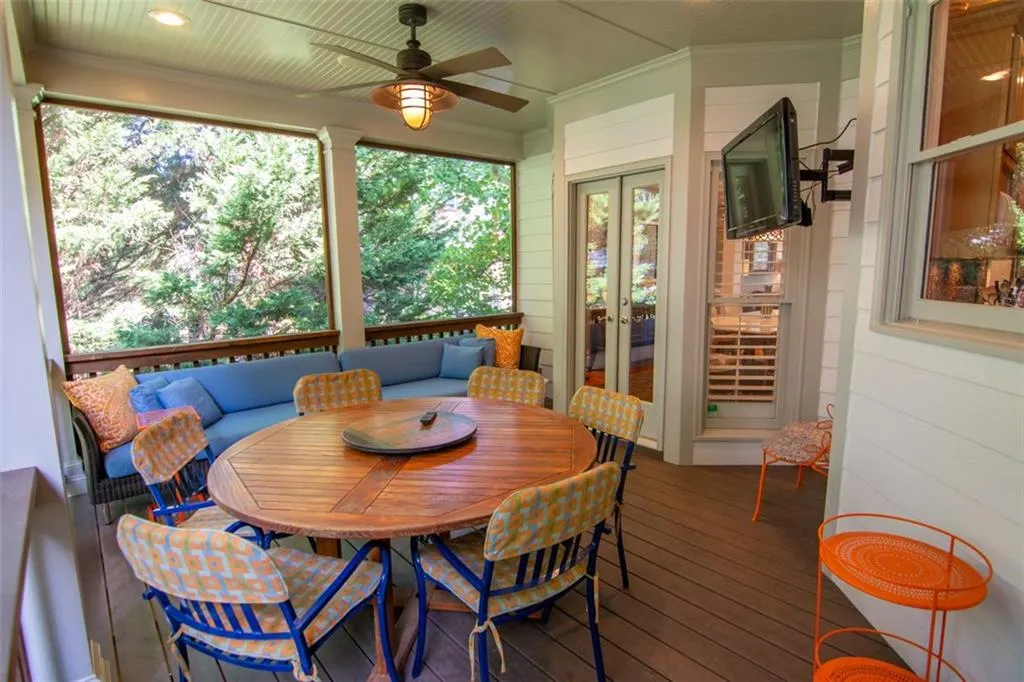 515 Redding View Court, Sandy Springs, Georgia 30328, 4 Bedrooms Bedrooms, ,4 BathroomsBathrooms,Residential,Sold,515 Redding View Court,7270970