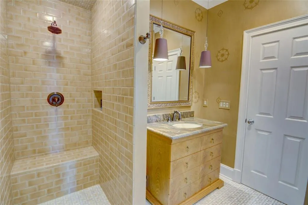 515 Redding View Court, Sandy Springs, Georgia 30328, 4 Bedrooms Bedrooms, ,4 BathroomsBathrooms,Residential,Sold,515 Redding View Court,7270970