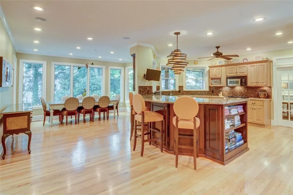 515 Redding View Court, Sandy Springs, Georgia 30328, 4 Bedrooms Bedrooms, ,4 BathroomsBathrooms,Residential,Sold,515 Redding View Court,7270970