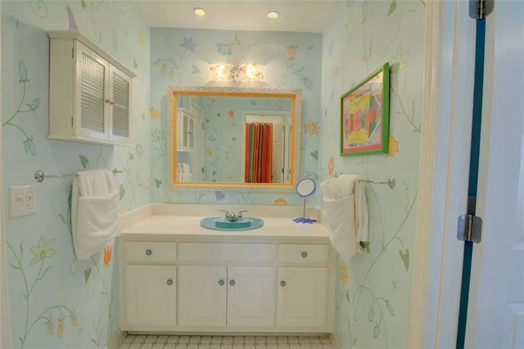 515 Redding View Court, Sandy Springs, Georgia 30328, 4 Bedrooms Bedrooms, ,4 BathroomsBathrooms,Residential,Sold,515 Redding View Court,7270970