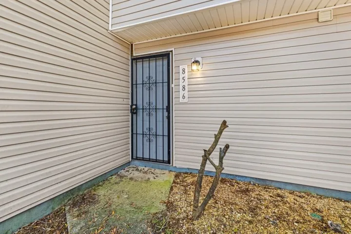 8586 Creekwood Way, Jonesboro, Georgia 30238
