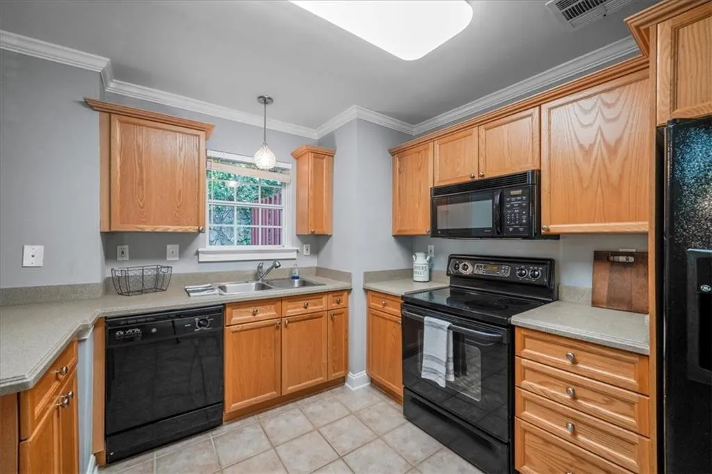 Georgia 30350, ,2 BathroomsBathrooms,Residential,Sold,7259920