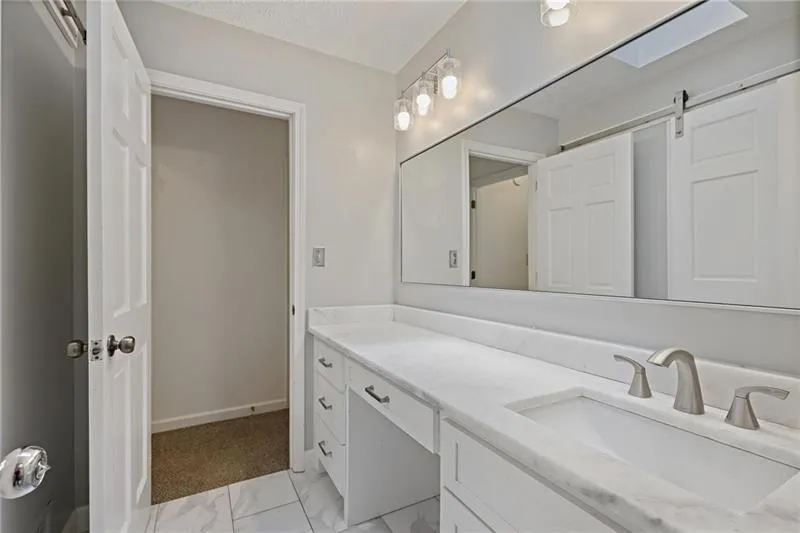 2792 Lansdowne Lane Se, Atlanta, Georgia 30339, 4 Bedrooms Bedrooms, ,3 BathroomsBathrooms,Residential,For Sale,2792 Lansdowne Lane Se,7666250