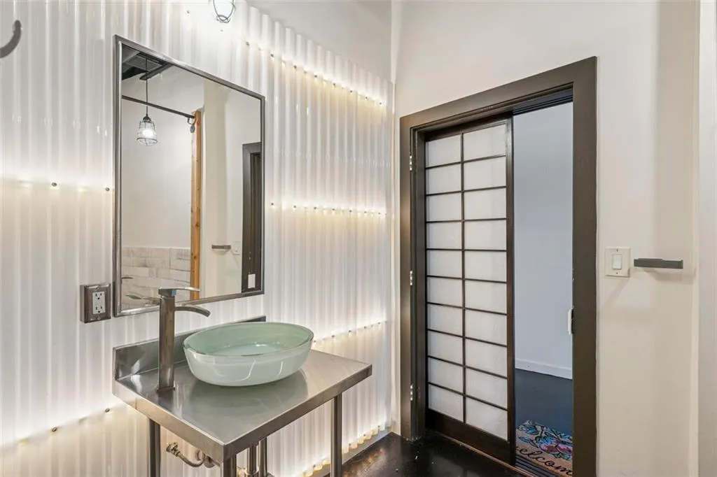 878 Ne Peachtree Street Ne Unit 326, Atlanta, Georgia 30309, 1 Bedroom Bedrooms, ,1 BathroomBathrooms,Residential,For Sale,878 Ne Peachtree Street Ne Unit 326,7593317