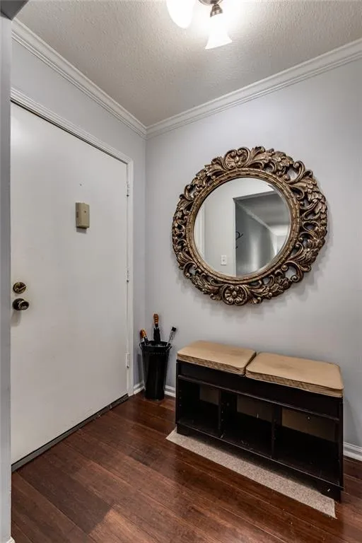 6851 Roswell Road Unit I23, Sandy Springs, Georgia 30328, 3 Bedrooms Bedrooms, ,2 BathroomsBathrooms,Residential,Sold,6851 Roswell Road Unit I23,6586340