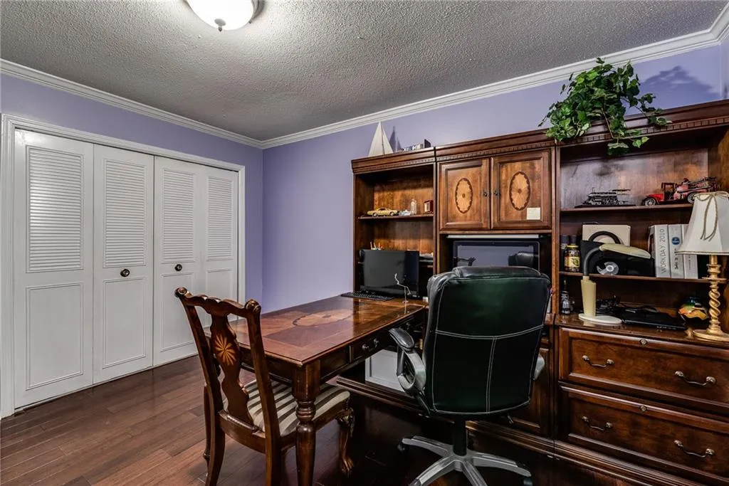 6851 Roswell Road Unit I23, Sandy Springs, Georgia 30328, 3 Bedrooms Bedrooms, ,2 BathroomsBathrooms,Residential,Sold,6851 Roswell Road Unit I23,6586340