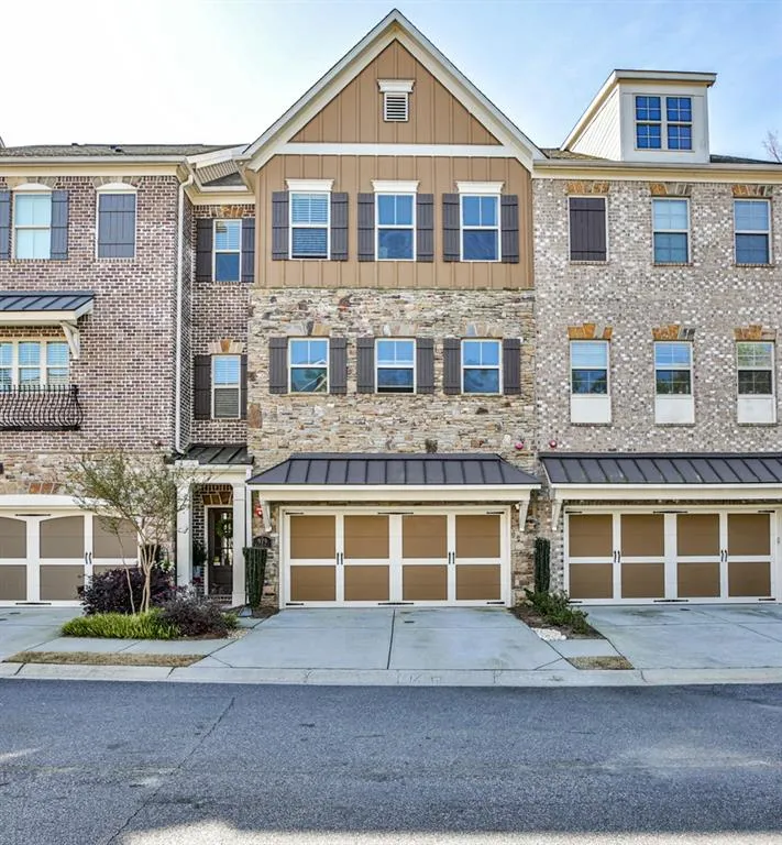 979 Bergeron Place, Atlanta, Georgia 30328, 4 Bedrooms Bedrooms, ,3 BathroomsBathrooms,Residential,Sold,979 Bergeron Place,6865548