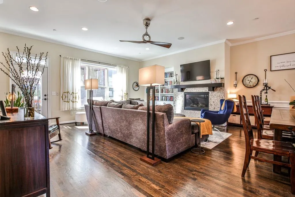 979 Bergeron Place, Atlanta, Georgia 30328, 4 Bedrooms Bedrooms, ,3 BathroomsBathrooms,Residential,Sold,979 Bergeron Place,6865548