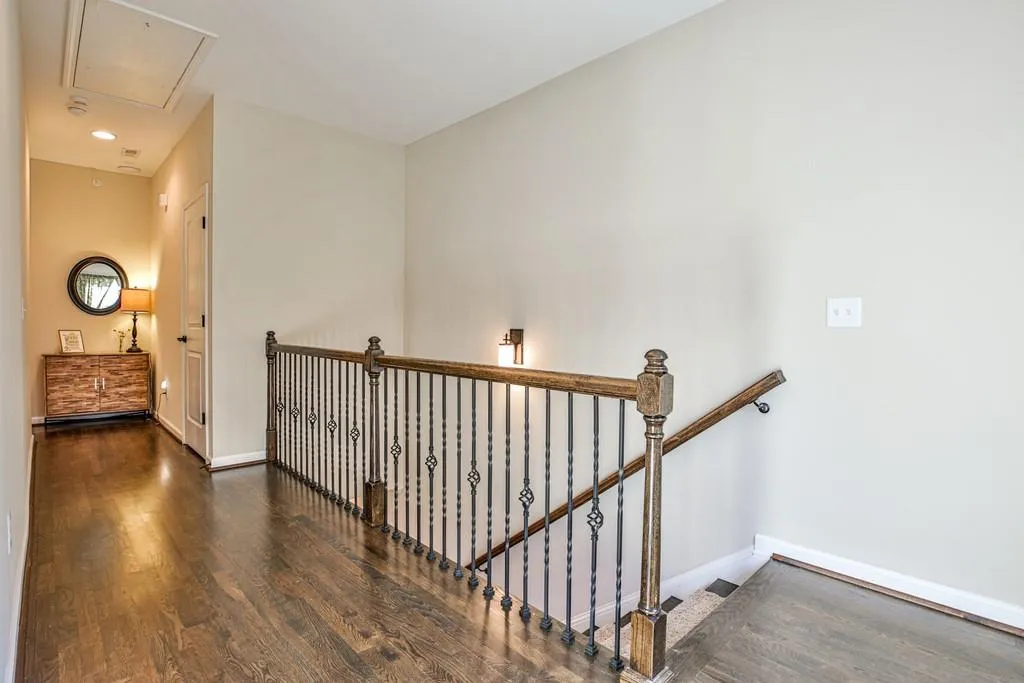 979 Bergeron Place, Atlanta, Georgia 30328, 4 Bedrooms Bedrooms, ,3 BathroomsBathrooms,Residential,Sold,979 Bergeron Place,6865548