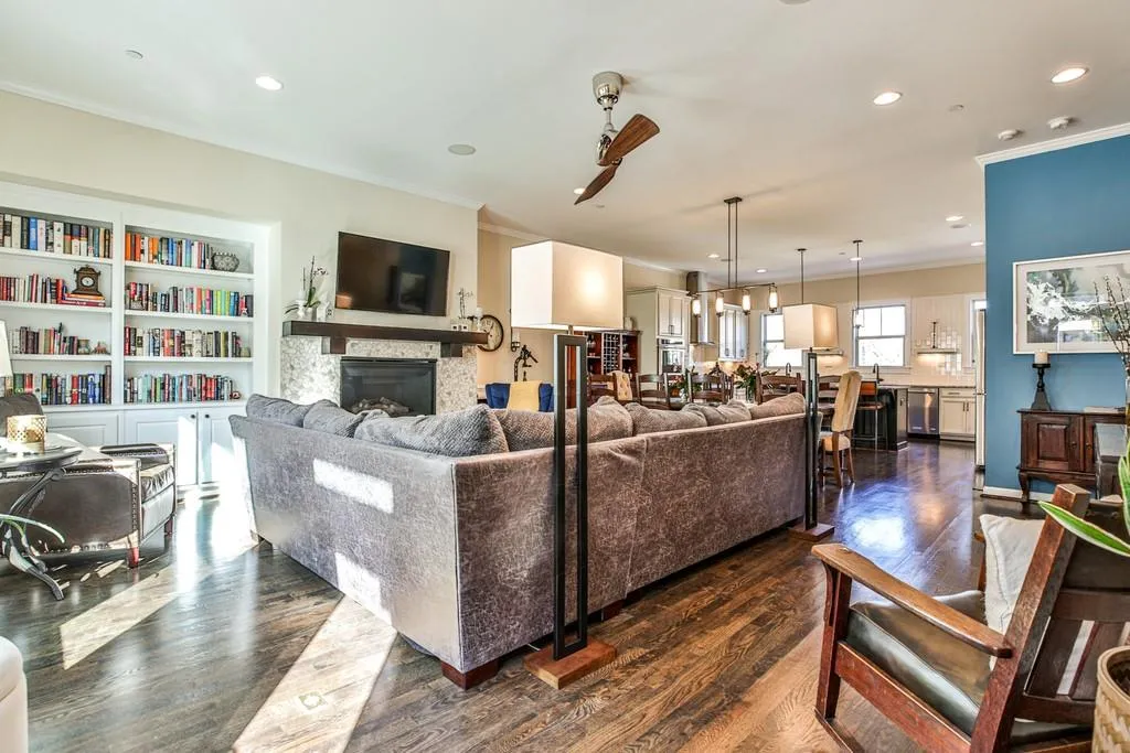 979 Bergeron Place, Atlanta, Georgia 30328, 4 Bedrooms Bedrooms, ,3 BathroomsBathrooms,Residential,Sold,979 Bergeron Place,6865548