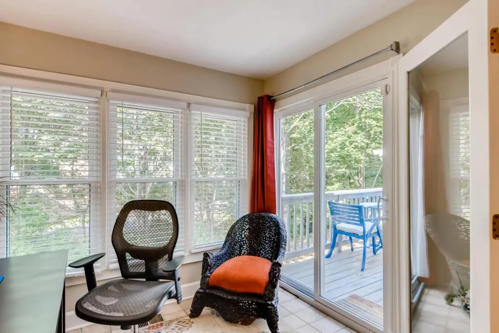 48 Huntington Place Drive, Sandy Springs, Georgia 30350, 2 Bedrooms Bedrooms, ,2 BathroomsBathrooms,Residential,Sold,48 Huntington Place Drive,6734322