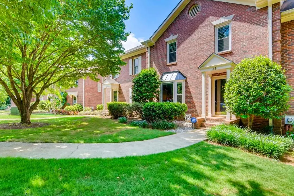 48 Huntington Place Drive, Sandy Springs, Georgia 30350, 2 Bedrooms Bedrooms, ,2 BathroomsBathrooms,Residential,Sold,48 Huntington Place Drive,6734322