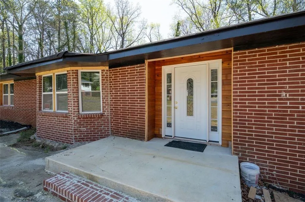 3042 Peek Road Nw, Atlanta, Georgia 30318, 5 Bedrooms Bedrooms, ,3 BathroomsBathrooms,Residential,For Sale,3042 Peek Road Nw,7549333