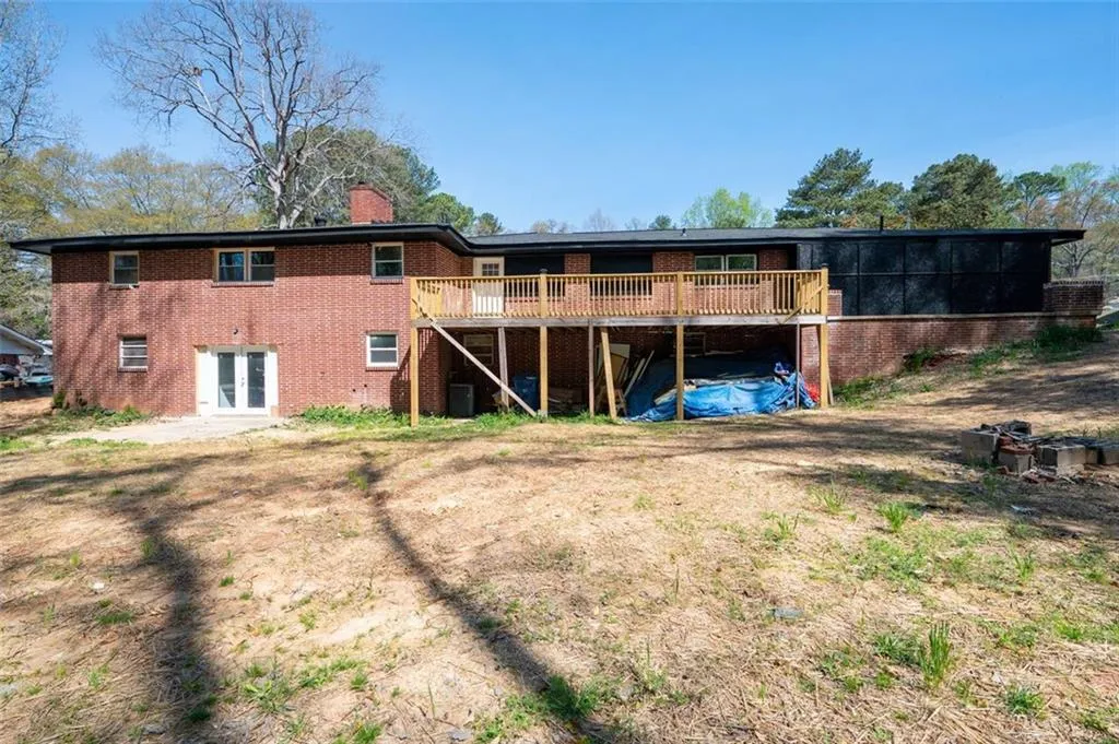 3042 Peek Road Nw, Atlanta, Georgia 30318, 5 Bedrooms Bedrooms, ,3 BathroomsBathrooms,Residential,For Sale,3042 Peek Road Nw,7549333