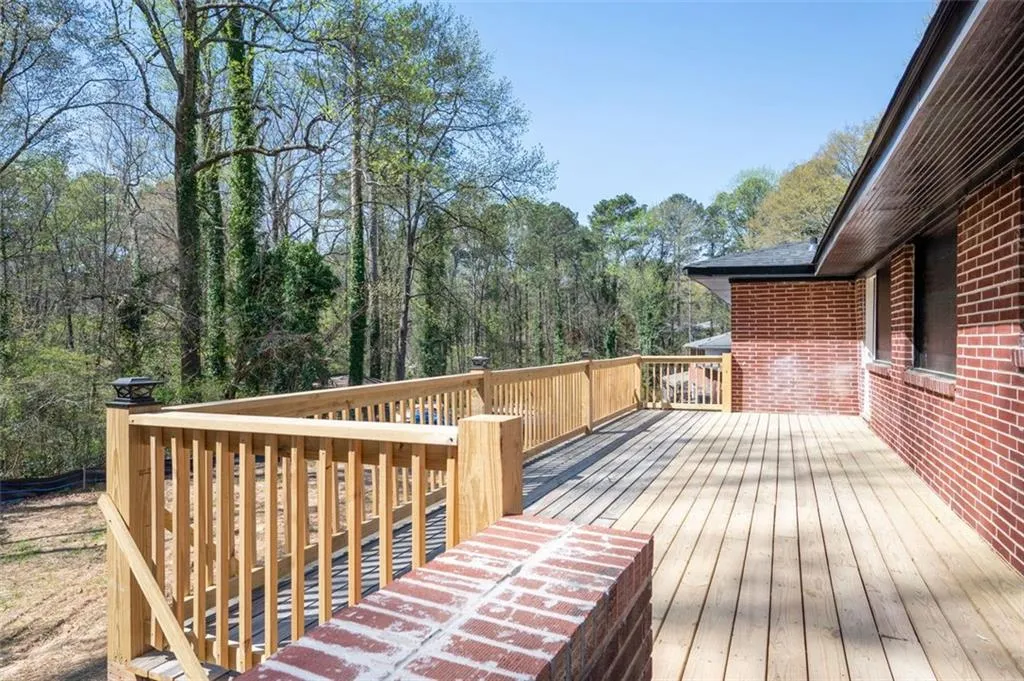 3042 Peek Road Nw, Atlanta, Georgia 30318, 5 Bedrooms Bedrooms, ,3 BathroomsBathrooms,Residential,For Sale,3042 Peek Road Nw,7549333