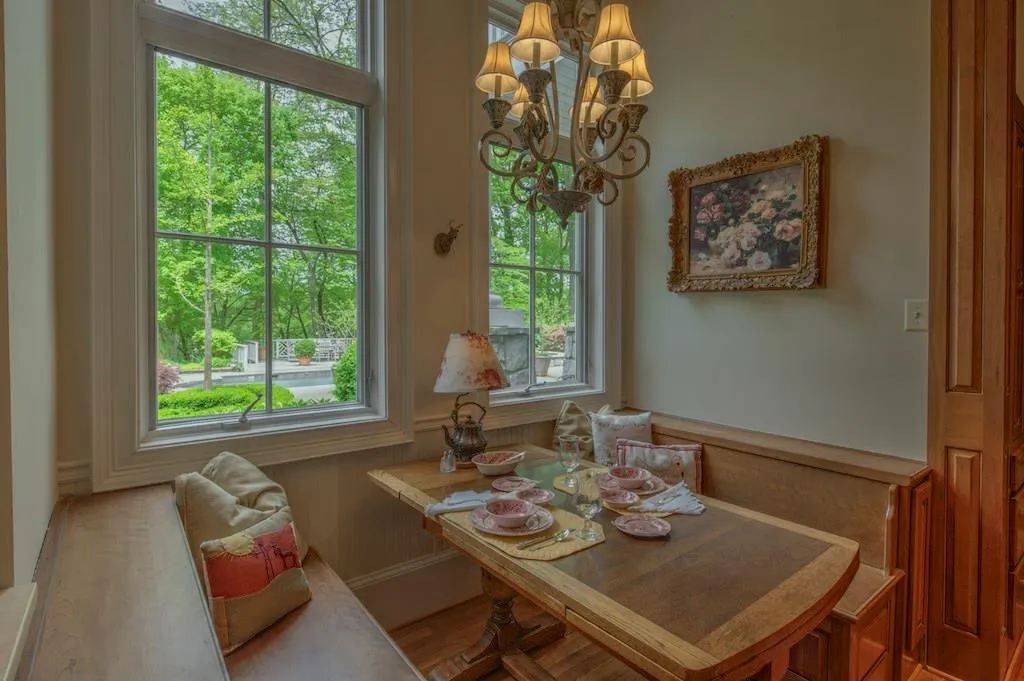 2130 Clay Drive, Sandy Springs, Georgia 30350, 5 Bedrooms Bedrooms, ,5 BathroomsBathrooms,Residential,Sold,2130 Clay Drive,5740679