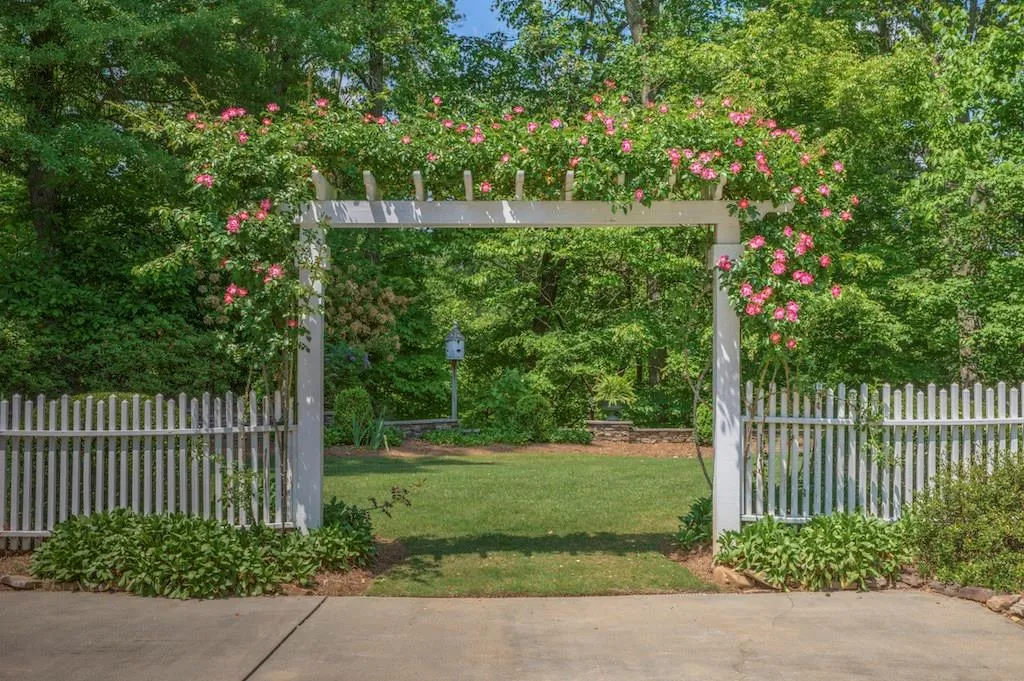 2130 Clay Drive, Sandy Springs, Georgia 30350, 5 Bedrooms Bedrooms, ,5 BathroomsBathrooms,Residential,Sold,2130 Clay Drive,5740679