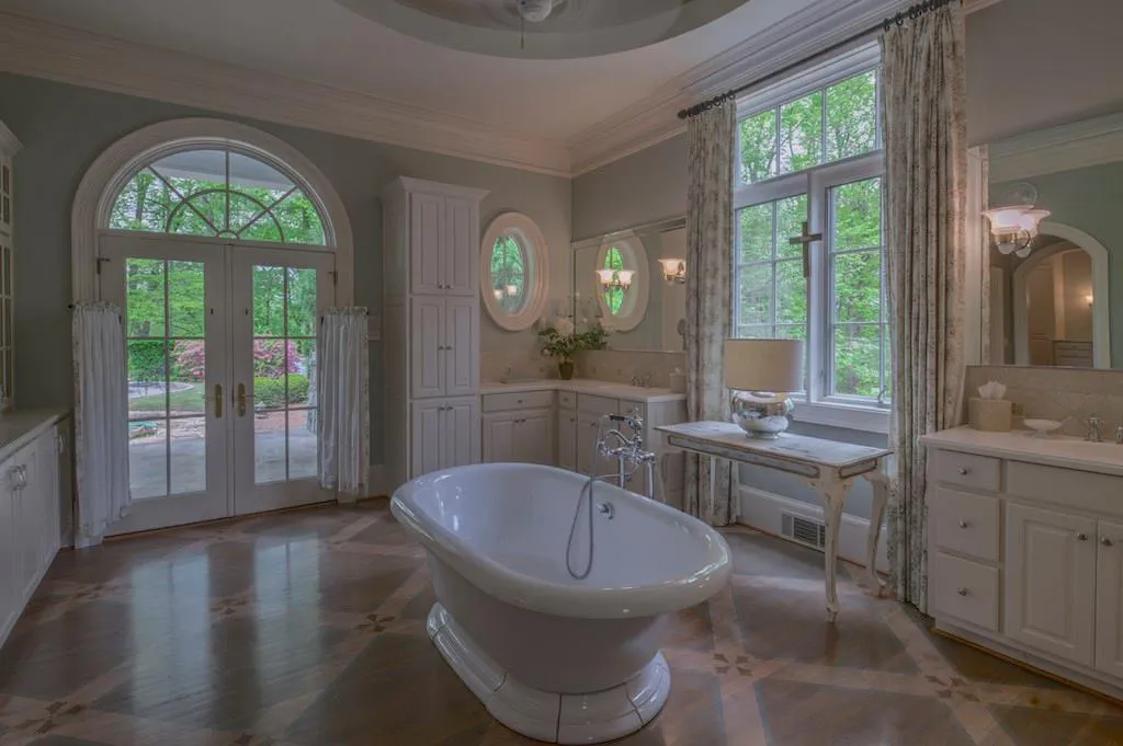 2130 Clay Drive, Sandy Springs, Georgia 30350, 5 Bedrooms Bedrooms, ,5 BathroomsBathrooms,Residential,Sold,2130 Clay Drive,5740679