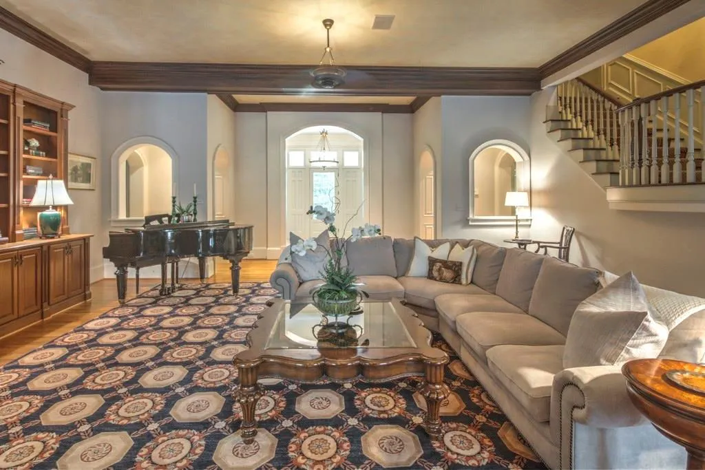 2130 Clay Drive, Sandy Springs, Georgia 30350, 5 Bedrooms Bedrooms, ,5 BathroomsBathrooms,Residential,Sold,2130 Clay Drive,5740679