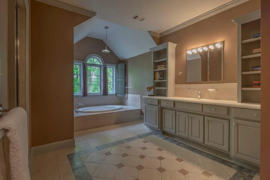 2130 Clay Drive, Sandy Springs, Georgia 30350, 5 Bedrooms Bedrooms, ,5 BathroomsBathrooms,Residential,Sold,2130 Clay Drive,5740679