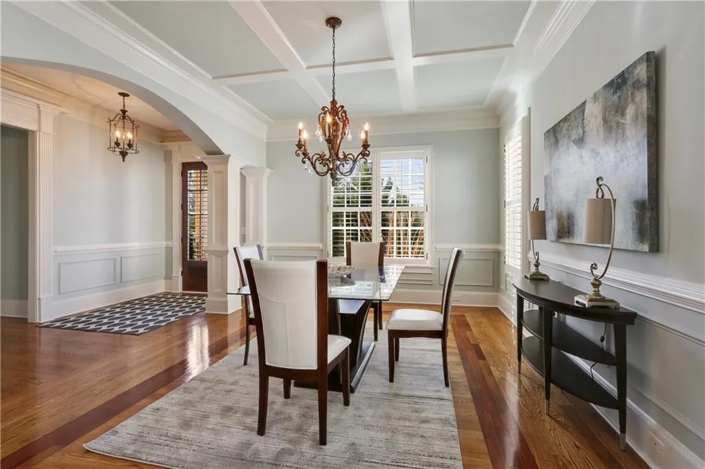 126 W Belle Isle Ne, Sandy Springs, Georgia 30342, 6 Bedrooms Bedrooms, ,5 BathroomsBathrooms,Residential,Sold,126 W Belle Isle Ne,6511150