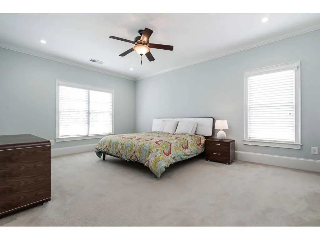126 W Belle Isle Ne, Sandy Springs, Georgia 30342, 6 Bedrooms Bedrooms, ,5 BathroomsBathrooms,Residential,Sold,126 W Belle Isle Ne,6511150