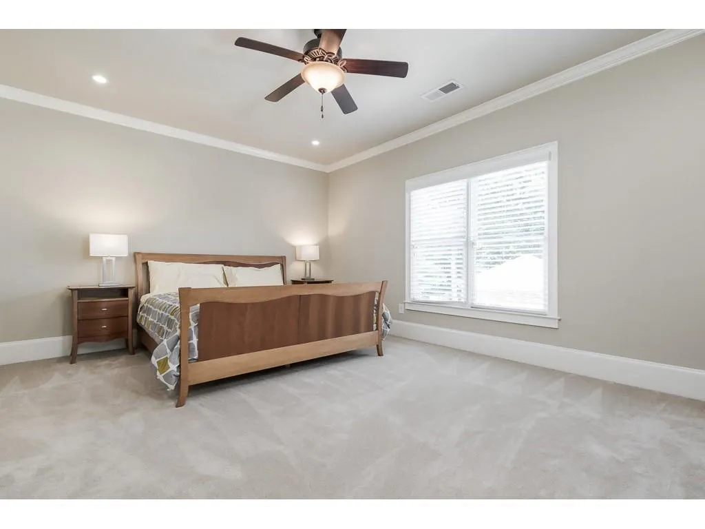 126 W Belle Isle Ne, Sandy Springs, Georgia 30342, 6 Bedrooms Bedrooms, ,5 BathroomsBathrooms,Residential,Sold,126 W Belle Isle Ne,6511150