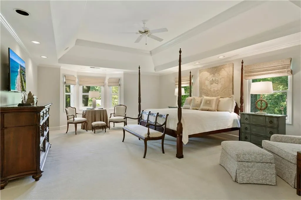130 Bayvale Court, Sandy Springs, Georgia 30328, 5 Bedrooms Bedrooms, ,4 BathroomsBathrooms,Residential,Sold,130 Bayvale Court,6881990