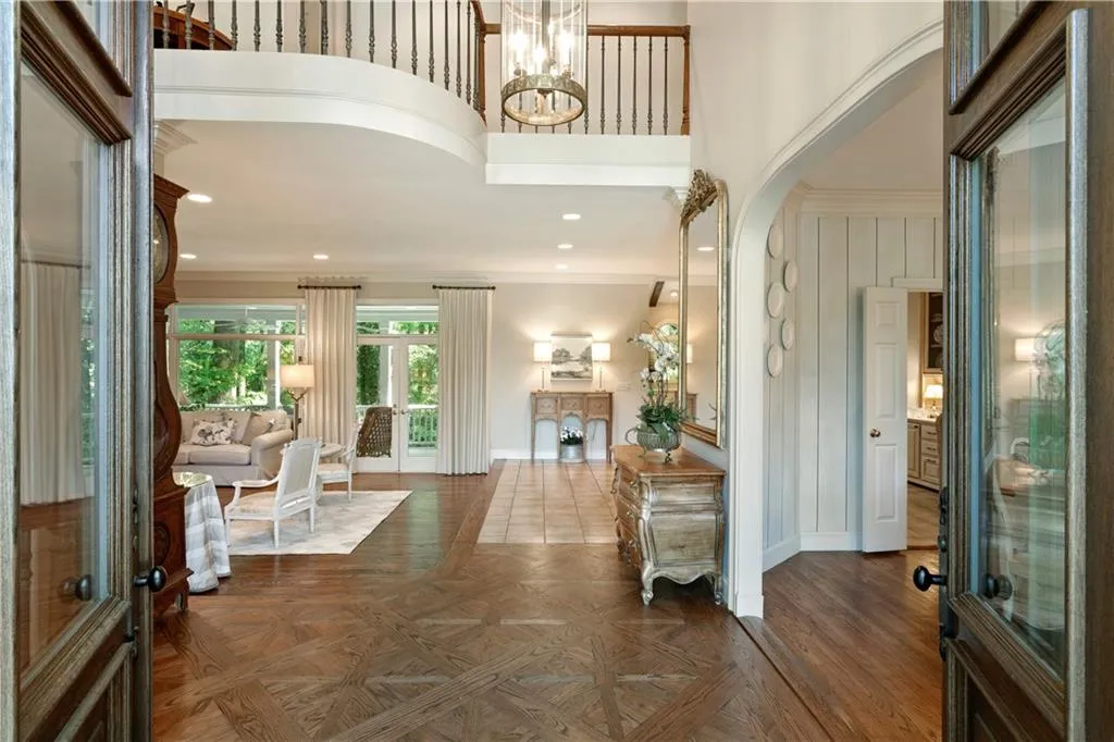 130 Bayvale Court, Sandy Springs, Georgia 30328, 5 Bedrooms Bedrooms, ,4 BathroomsBathrooms,Residential,Sold,130 Bayvale Court,6881990