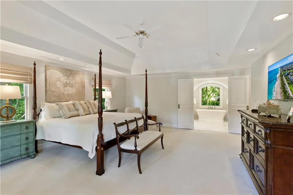130 Bayvale Court, Sandy Springs, Georgia 30328, 5 Bedrooms Bedrooms, ,4 BathroomsBathrooms,Residential,Sold,130 Bayvale Court,6881990
