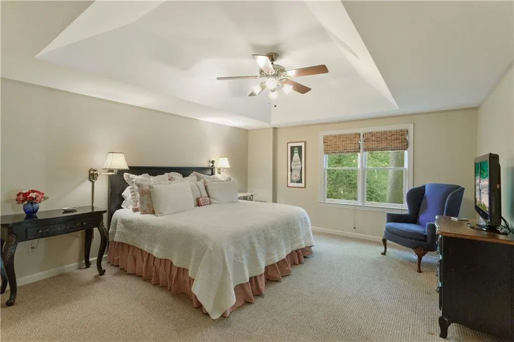 130 Bayvale Court, Sandy Springs, Georgia 30328, 5 Bedrooms Bedrooms, ,4 BathroomsBathrooms,Residential,Sold,130 Bayvale Court,6881990
