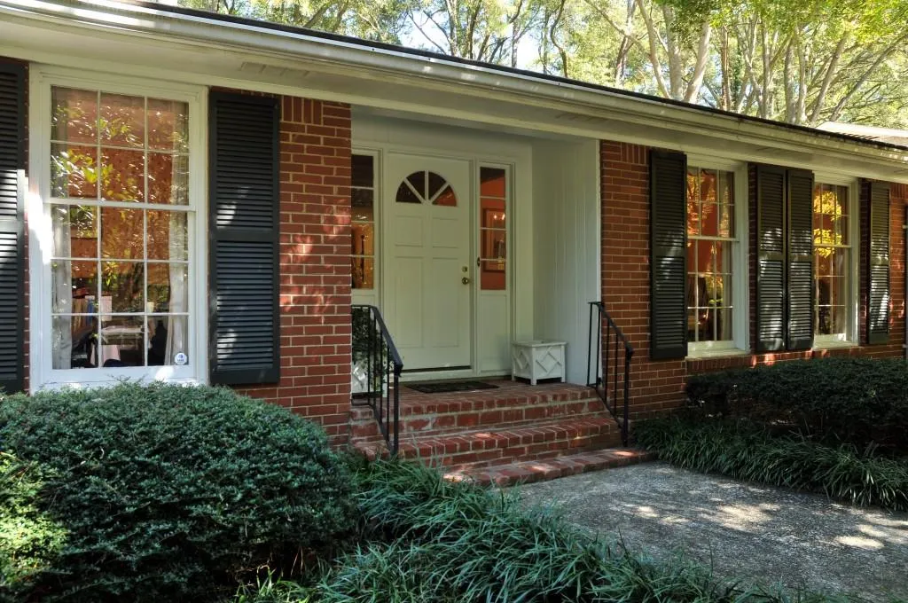 1315 Battleview Drive, Atlanta, Georgia 30327, 3 Bedrooms Bedrooms, ,2 BathroomsBathrooms,Residential,Sold,1315 Battleview Drive,5608989