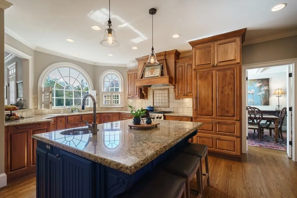 7875 Nesbit Downs Drive, Sandy Springs, Georgia 30350, 6 Bedrooms Bedrooms, ,7 BathroomsBathrooms,Residential,Sold,7875 Nesbit Downs Drive,6962078