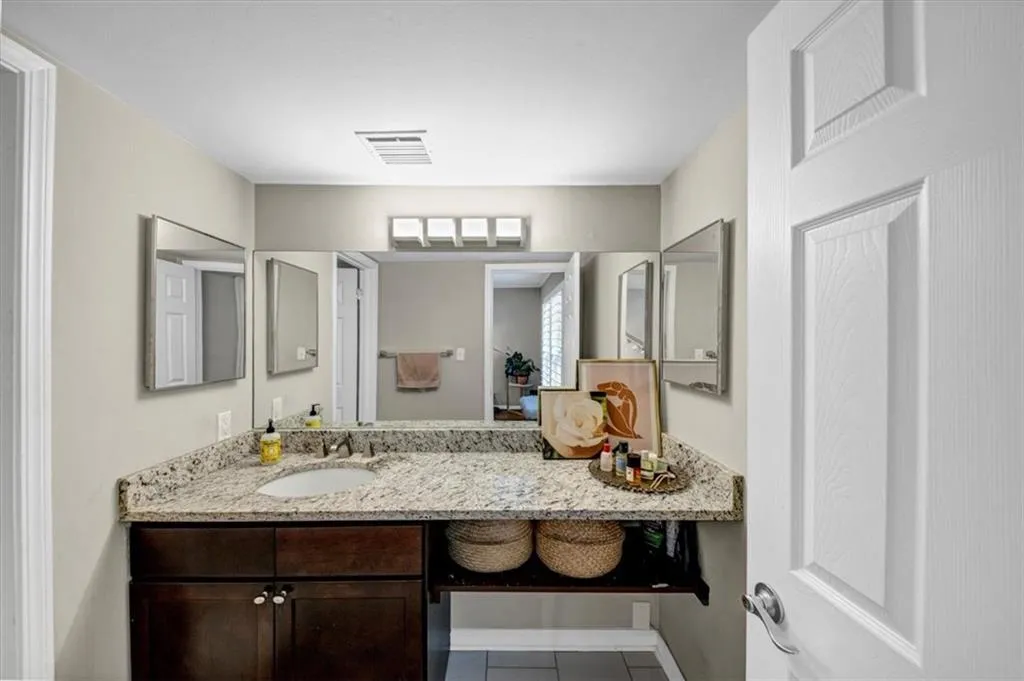 37 La Rue Place Nw, Atlanta, Georgia 30327, 2 Bedrooms Bedrooms, ,2 BathroomsBathrooms,Residential,For Sale,37 La Rue Place Nw,7644279 37 La Rue Place Nw, Atlanta, Georgia 30327, 2 Bedrooms Bedrooms, ,2 BathroomsBathrooms,Residential,For Sale,37 La Rue Place Nw,7644279