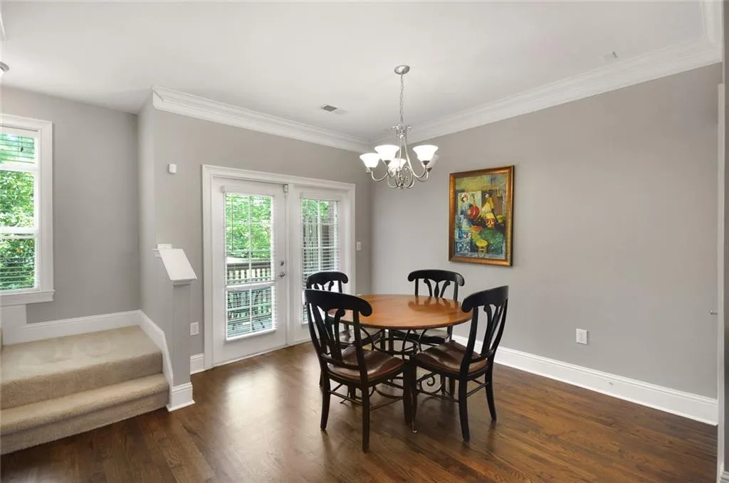 5500 Glenridge Park, Sandy Springs, Georgia 30342, 2 Bedrooms Bedrooms, ,2 BathroomsBathrooms,Residential,Sold,5500 Glenridge Park,6718915