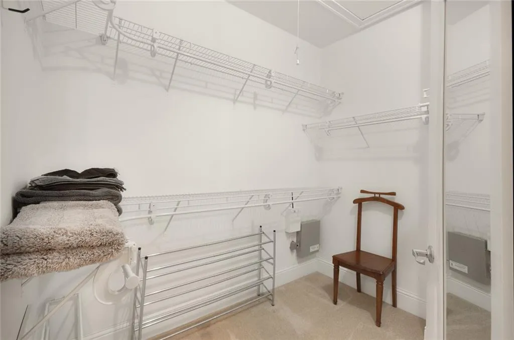 5500 Glenridge Park, Sandy Springs, Georgia 30342, 2 Bedrooms Bedrooms, ,2 BathroomsBathrooms,Residential,Sold,5500 Glenridge Park,6718915