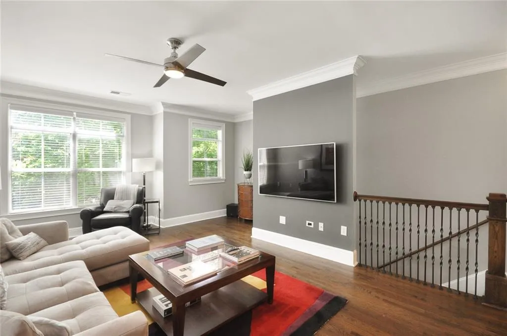 5500 Glenridge Park, Sandy Springs, Georgia 30342, 2 Bedrooms Bedrooms, ,2 BathroomsBathrooms,Residential,Sold,5500 Glenridge Park,6718915