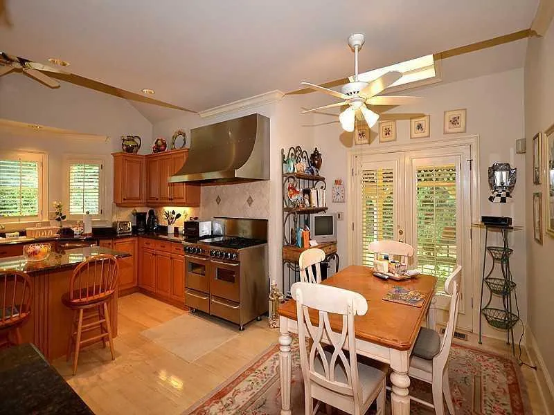 45 Battle Ridge Place, Sandy Springs, Georgia 30342, 5 Bedrooms Bedrooms, ,4 BathroomsBathrooms,Residential,Sold,45 Battle Ridge Place,5213854