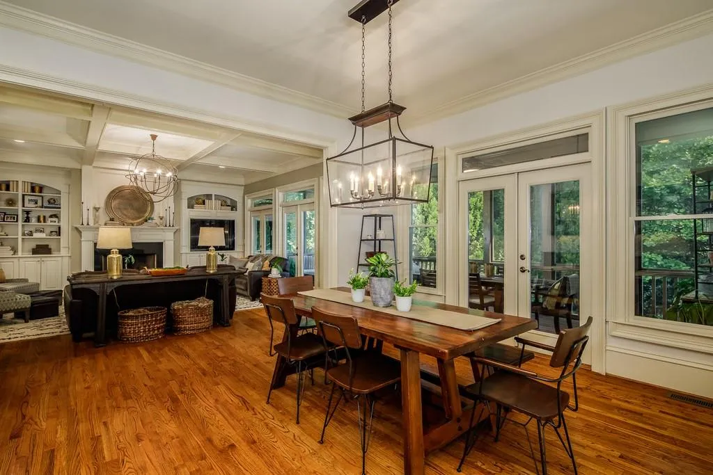930 Glengate Place, Sandy Springs, Georgia 30328, 6 Bedrooms Bedrooms, ,5 BathroomsBathrooms,Residential,Sold,930 Glengate Place,6792019