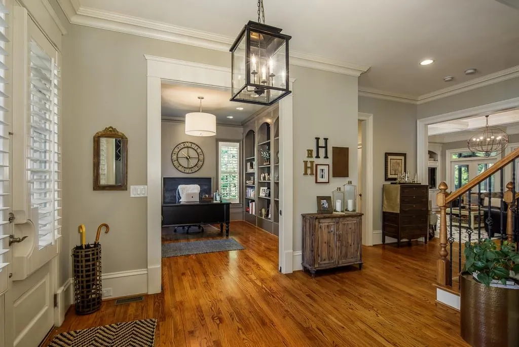 930 Glengate Place, Sandy Springs, Georgia 30328, 6 Bedrooms Bedrooms, ,5 BathroomsBathrooms,Residential,Sold,930 Glengate Place,6792019