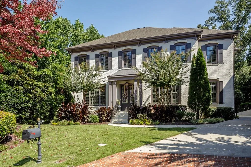 930 Glengate Place, Sandy Springs, Georgia 30328, 6 Bedrooms Bedrooms, ,5 BathroomsBathrooms,Residential,Sold,930 Glengate Place,6792019