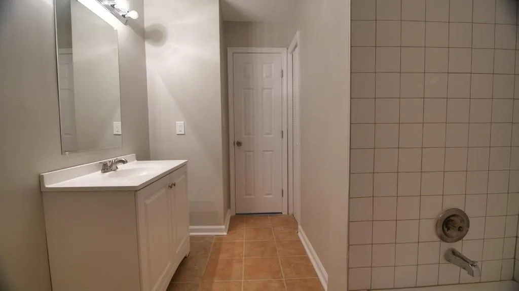 365 Winding River Unit E, Sandy Springs, Georgia 30350, 2 Bedrooms Bedrooms, ,2 BathroomsBathrooms,Residential,Sold,365 Winding River Unit E,6762791