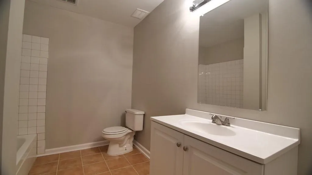 365 Winding River Unit E, Sandy Springs, Georgia 30350, 2 Bedrooms Bedrooms, ,2 BathroomsBathrooms,Residential,Sold,365 Winding River Unit E,6762791