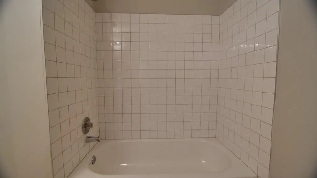 365 Winding River Unit E, Sandy Springs, Georgia 30350, 2 Bedrooms Bedrooms, ,2 BathroomsBathrooms,Residential,Sold,365 Winding River Unit E,6762791