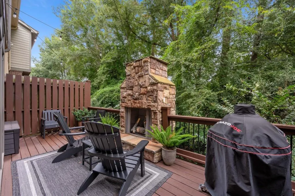 360 Mystic Ridge Lane, Sandy Springs, Georgia 30342, 4 Bedrooms Bedrooms, ,3 BathroomsBathrooms,Residential,For Sale,360 Mystic Ridge Lane,7655998