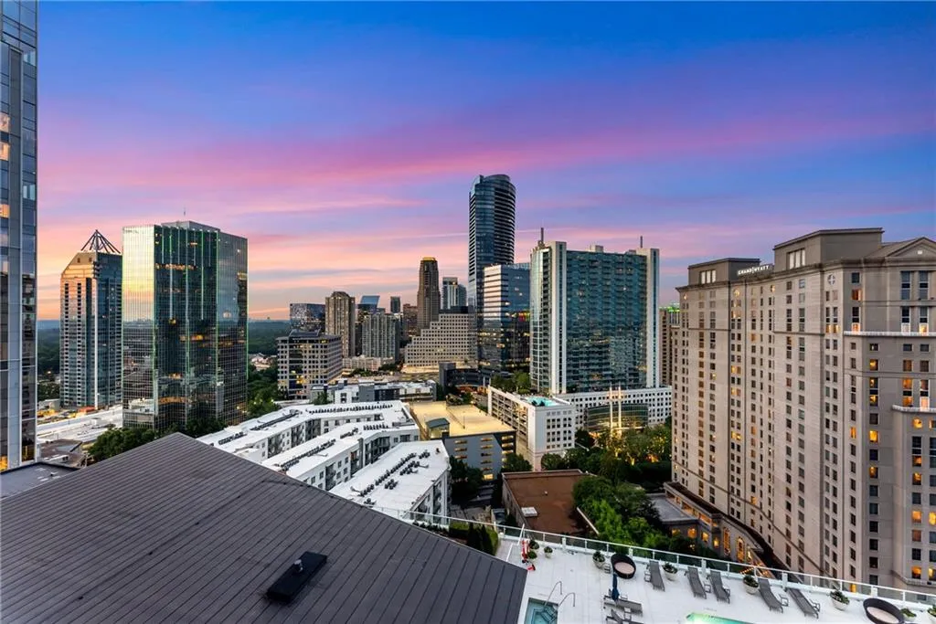 3325 Piedmont Rd Ne Unit 1907, Atlanta, Georgia 30305, 1 Bedroom Bedrooms, ,1 BathroomBathrooms,Residential,For Sale,3325 Piedmont Rd Ne Unit 1907,7596635