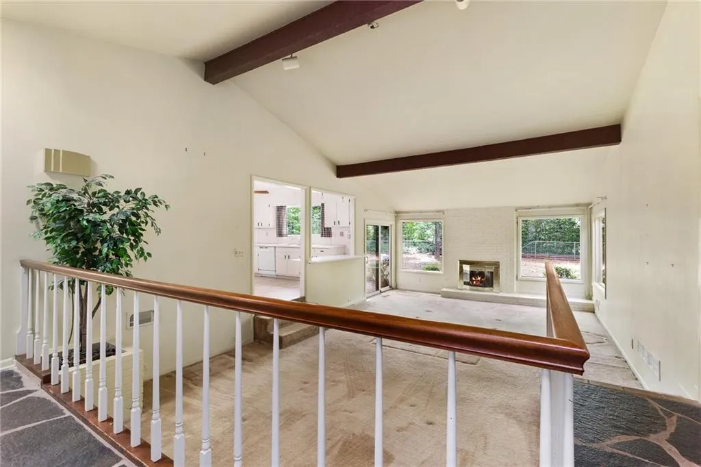 215 Berwick Drive, Sandy Springs, Georgia 30328, 4 Bedrooms Bedrooms, ,3 BathroomsBathrooms,Residential,Sold,215 Berwick Drive,6870527