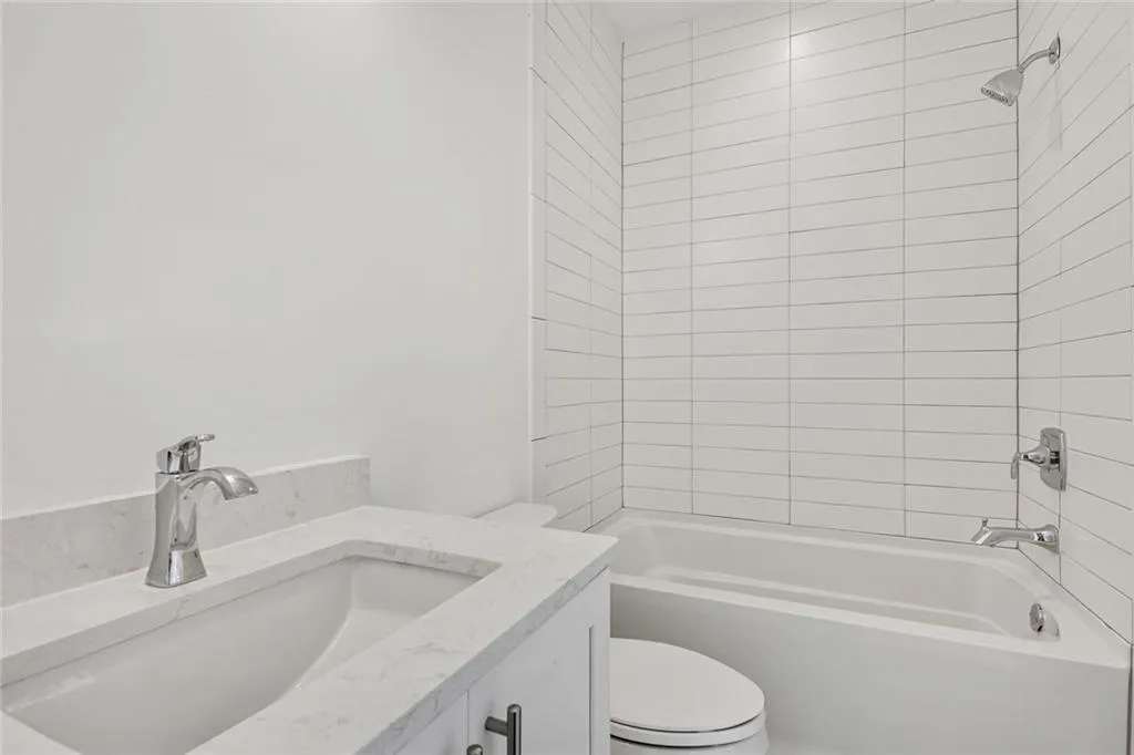 4530 Collins Avenue, Atlanta, Georgia 30342, 4 Bedrooms Bedrooms, ,4 BathroomsBathrooms,Residential,Sold,4530 Collins Avenue,6768493
